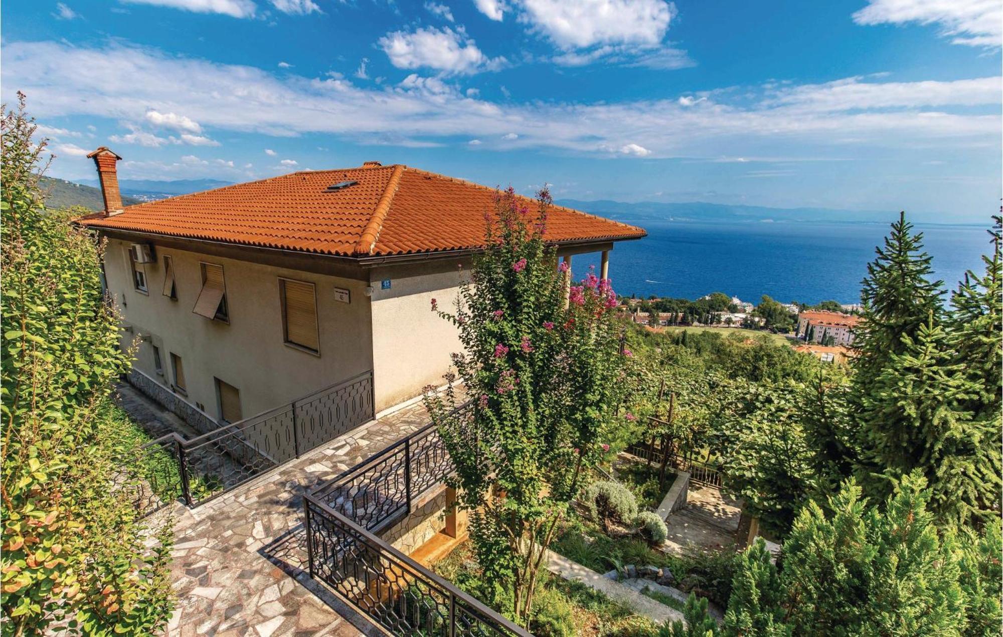 Nice Apartment In Lovran With Kitchen Dış mekan fotoğraf