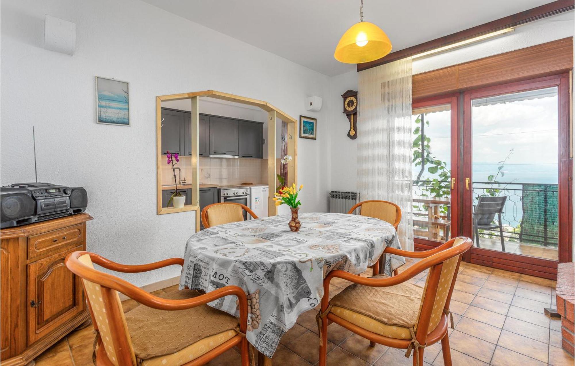 Nice Apartment In Lovran With Kitchen Dış mekan fotoğraf