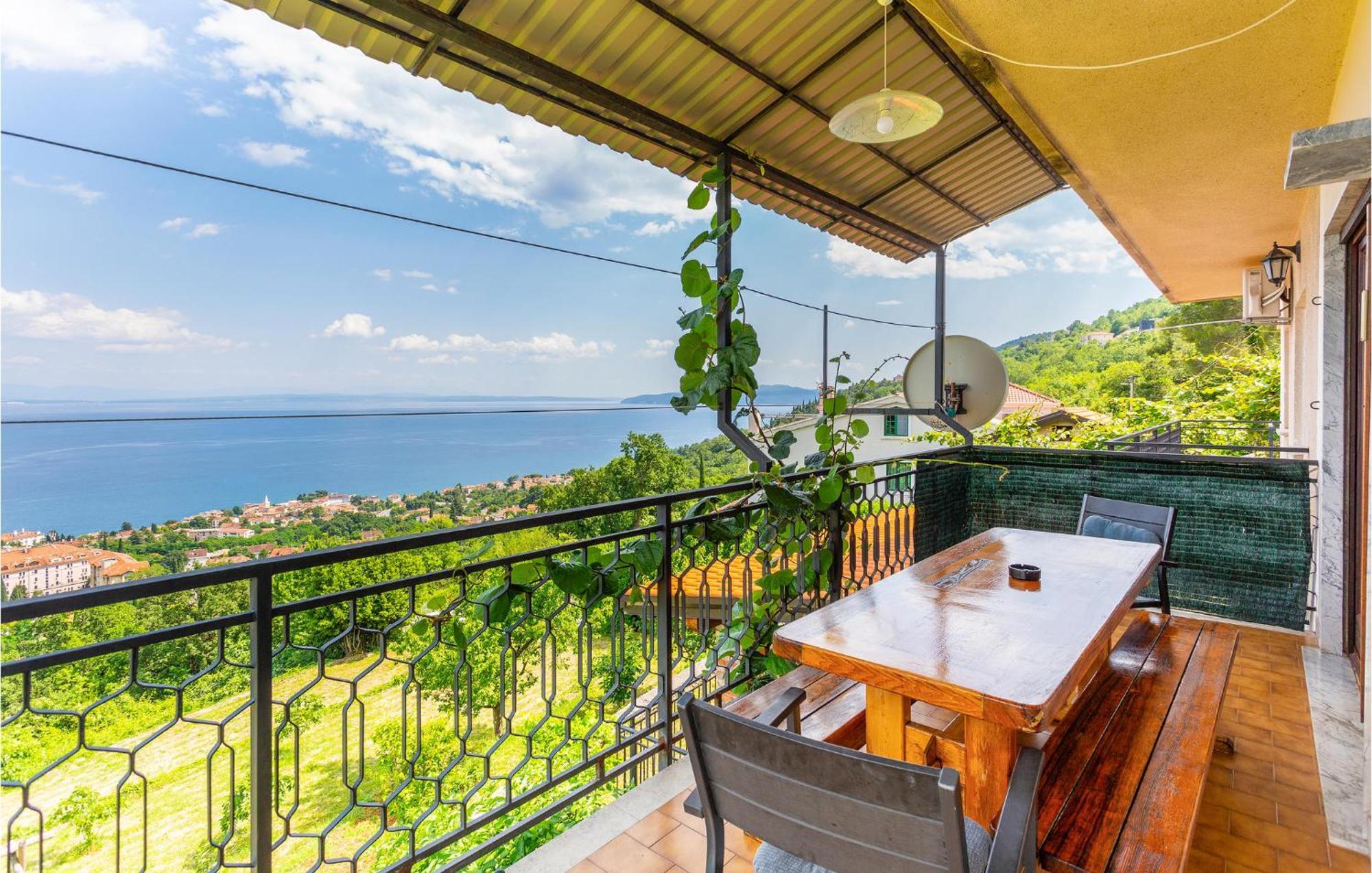 Nice Apartment In Lovran With Kitchen Dış mekan fotoğraf